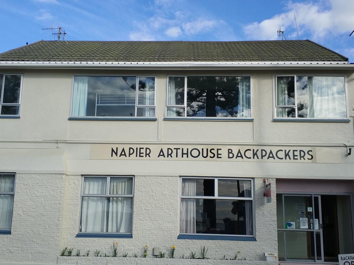 Napier Art House Backpackers Hostel Exterior photo